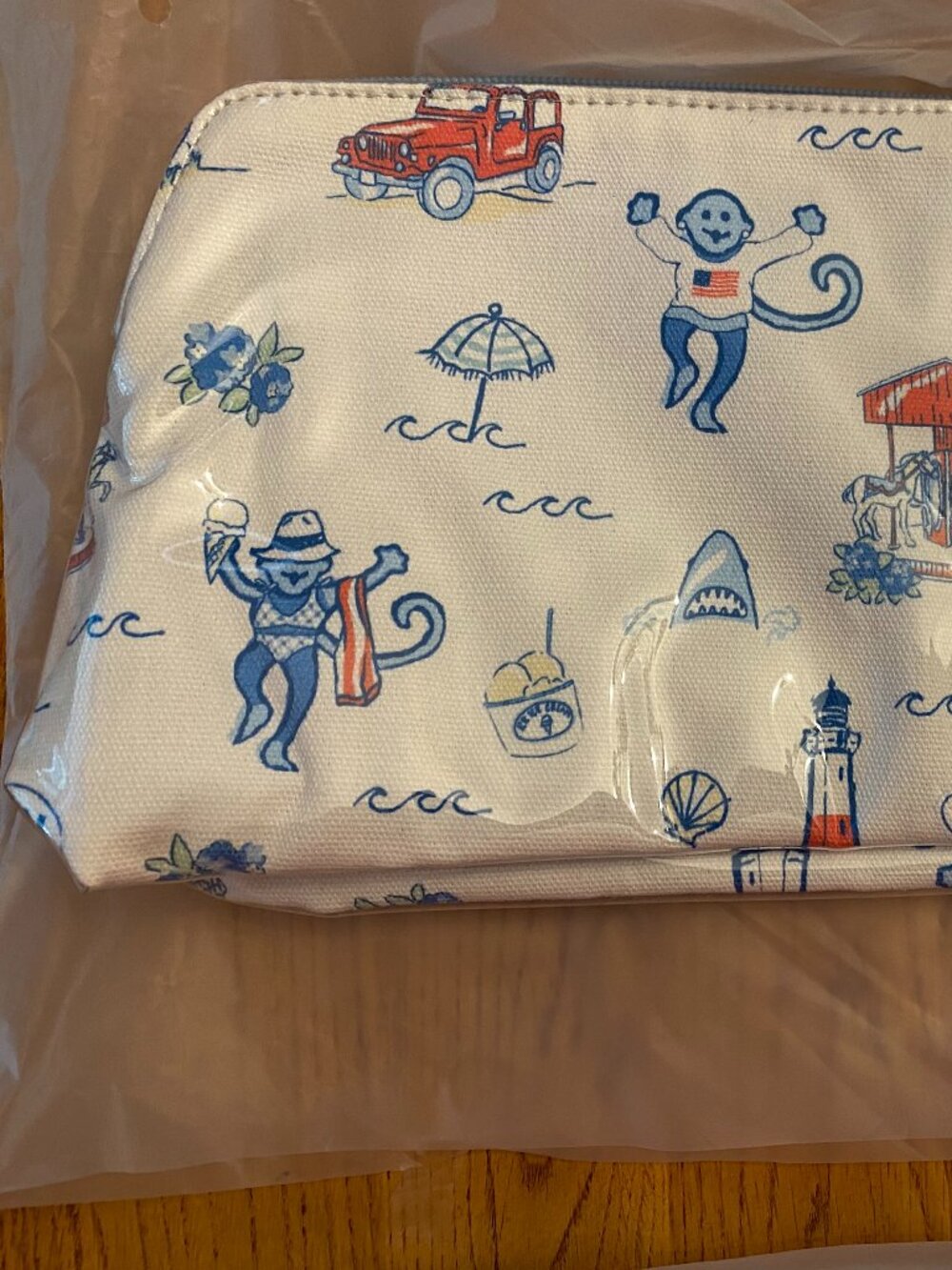Roller Rabbit Martha's Vineyard makeup bag